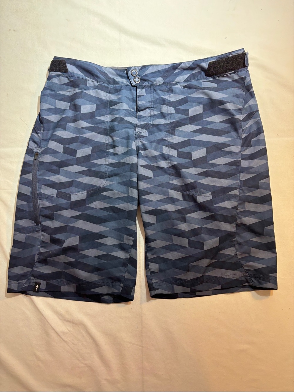 Specialized Men’s Geometric Pattern Cycling Shorts Sz 38